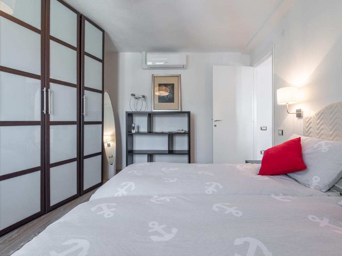 شقة Casa Alla Marina Del Porto Di كالياري المظهر الخارجي الصورة
